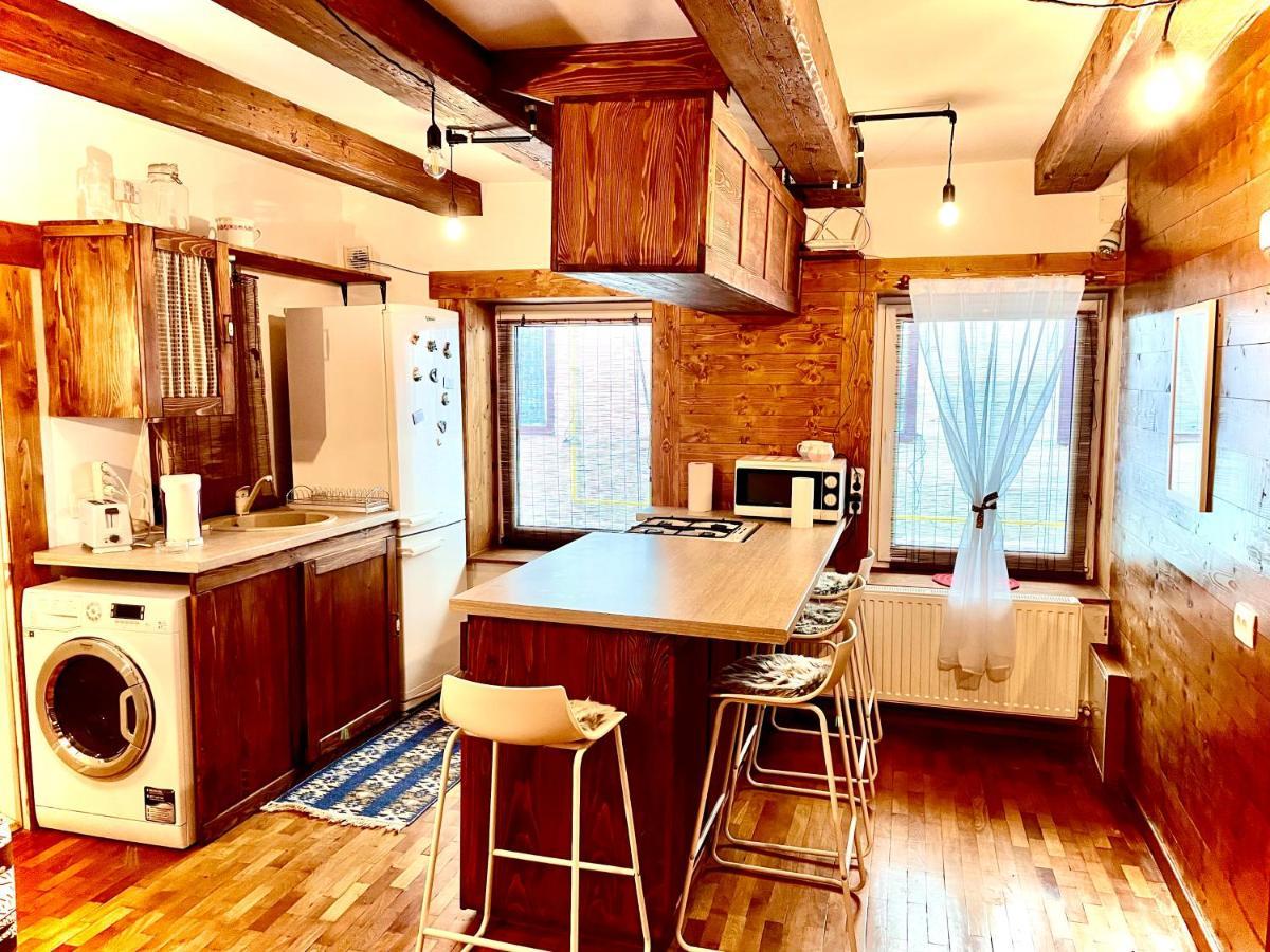 Apartament Rustic In Centrul Istoric Appartement Braşov Buitenkant foto