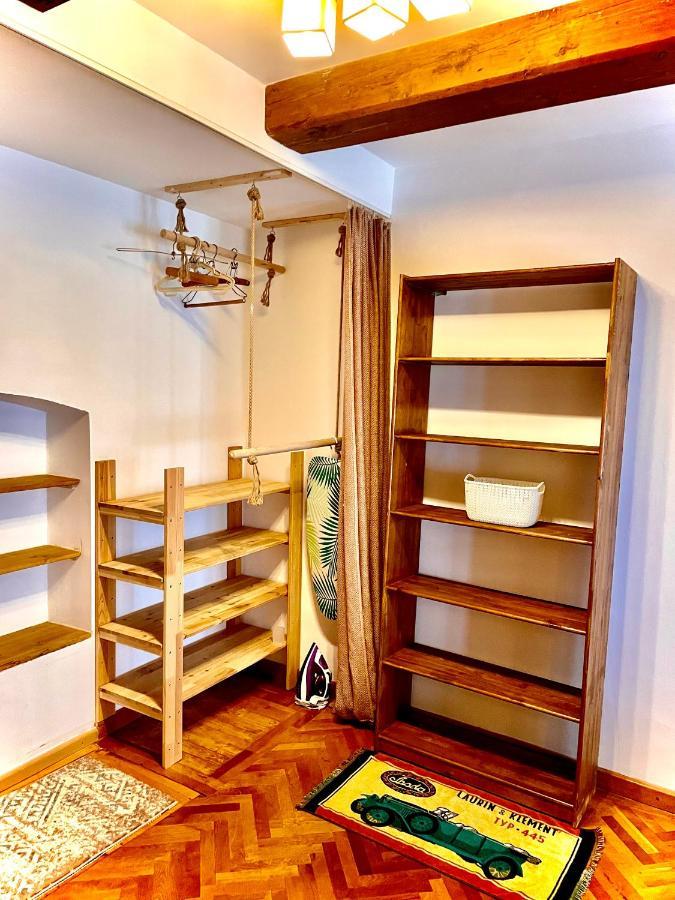 Apartament Rustic In Centrul Istoric Appartement Braşov Buitenkant foto
