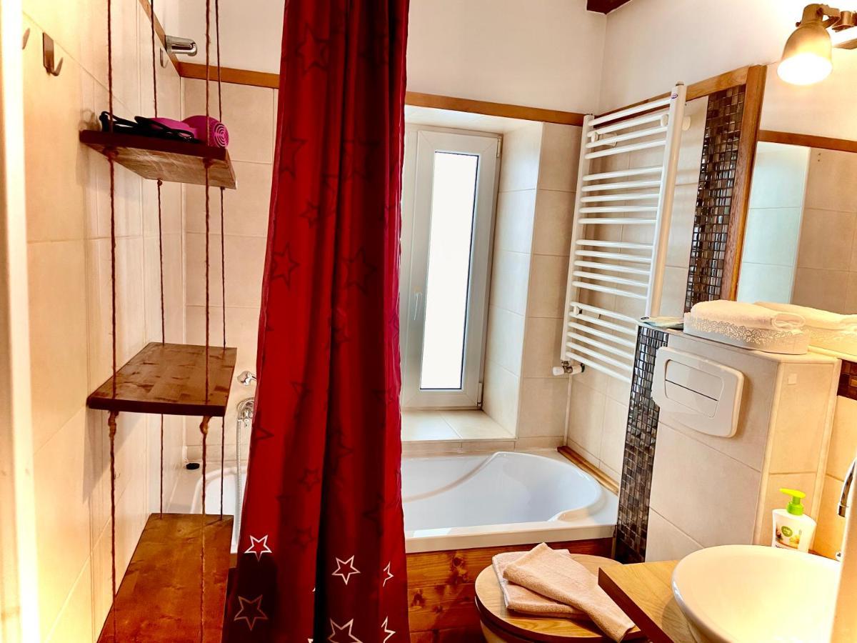Apartament Rustic In Centrul Istoric Appartement Braşov Buitenkant foto